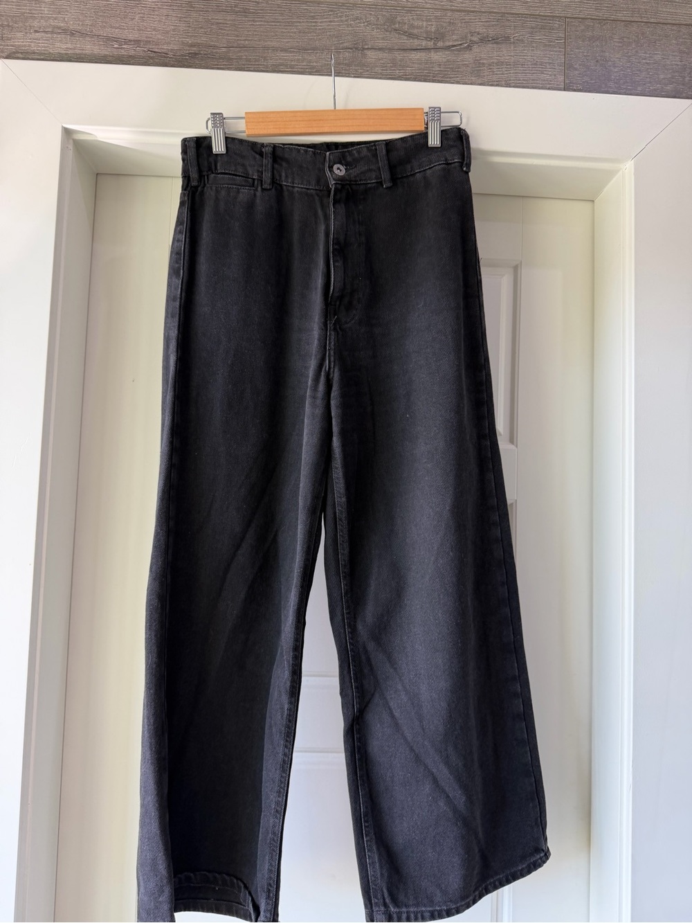 Zara Black Relaxed Wide-Leg Women’s Jeans